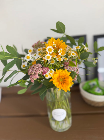 Custom Flower Arrangements — Birthdays, Anniversaries & Special Occasions
