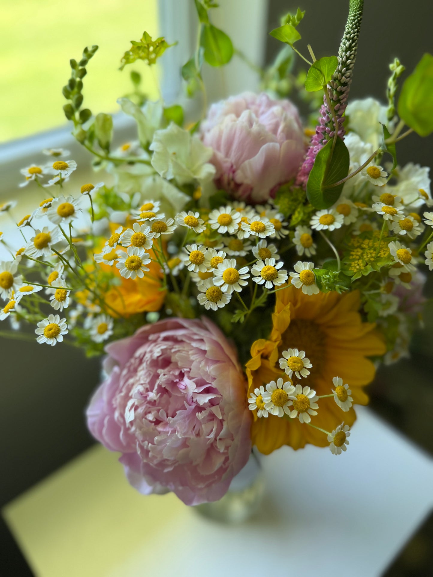 Custom Flower Arrangements — Birthdays, Anniversaries & Special Occasions