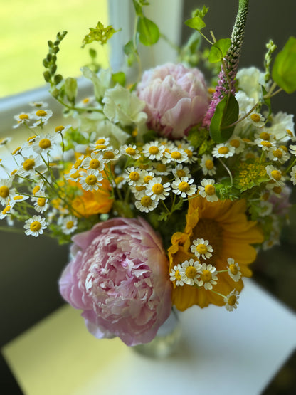Custom Flower Arrangements — Birthdays, Anniversaries & Special Occasions