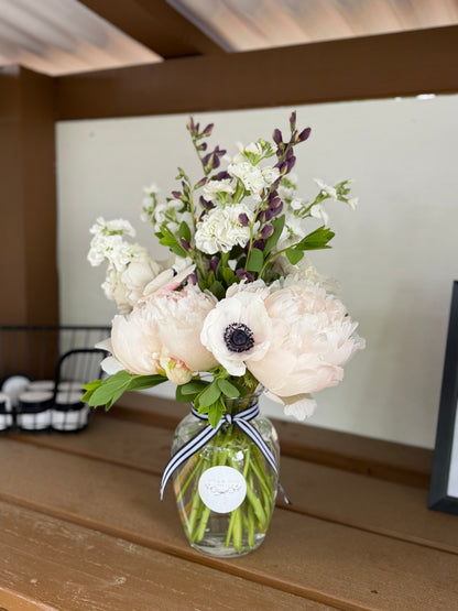 Custom Flower Arrangements — Birthdays, Anniversaries & Special Occasions