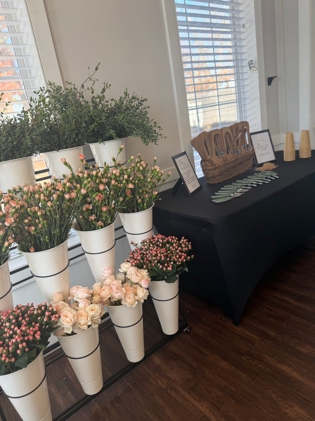 Bloom Bar Rentals | DIY Bouquet Experience for Events | Bits & Blooms ...