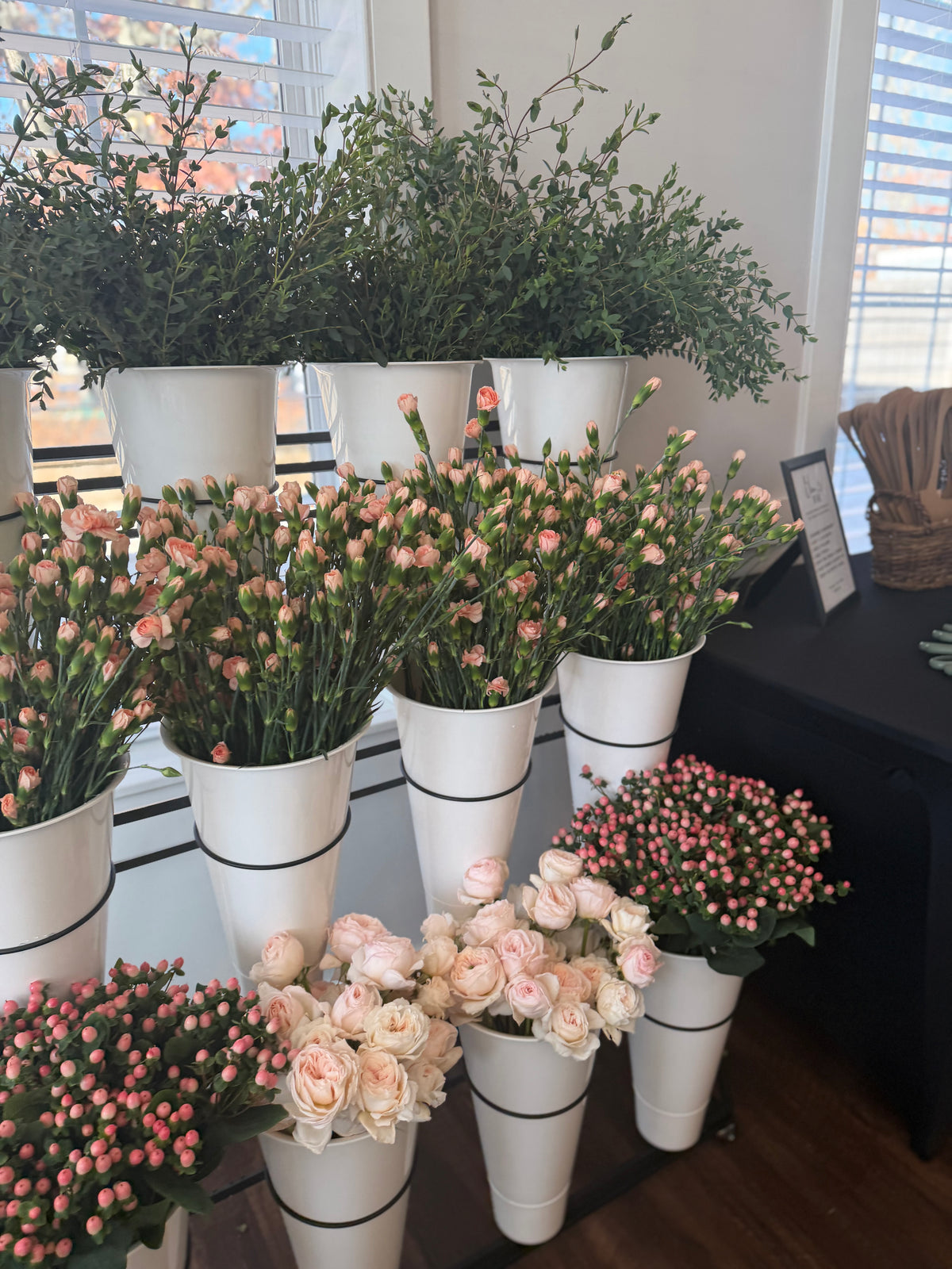 Flower Bloom Bar Rental Rva Bloom Bar Rentals | DIY Bouquet Experience for Events | Bits & Blooms ...