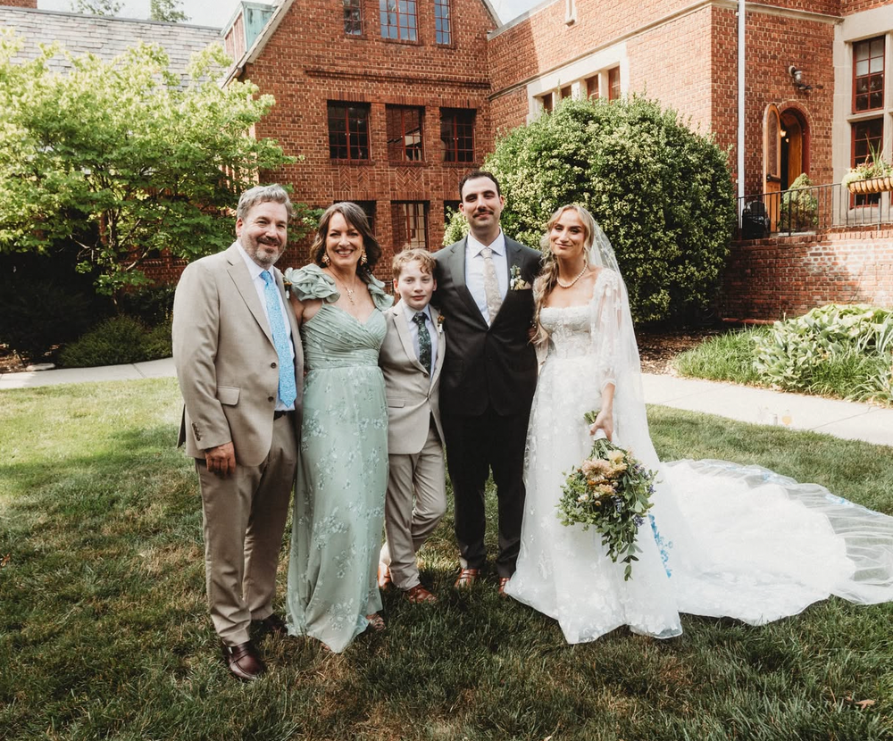 Rosenberg Wedding at Moorestown Community House, wedding florals by Bits & Blooms Flower Farm